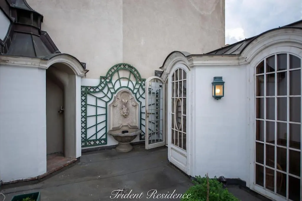 Zum Blauen Karpfen Apartment Vienna