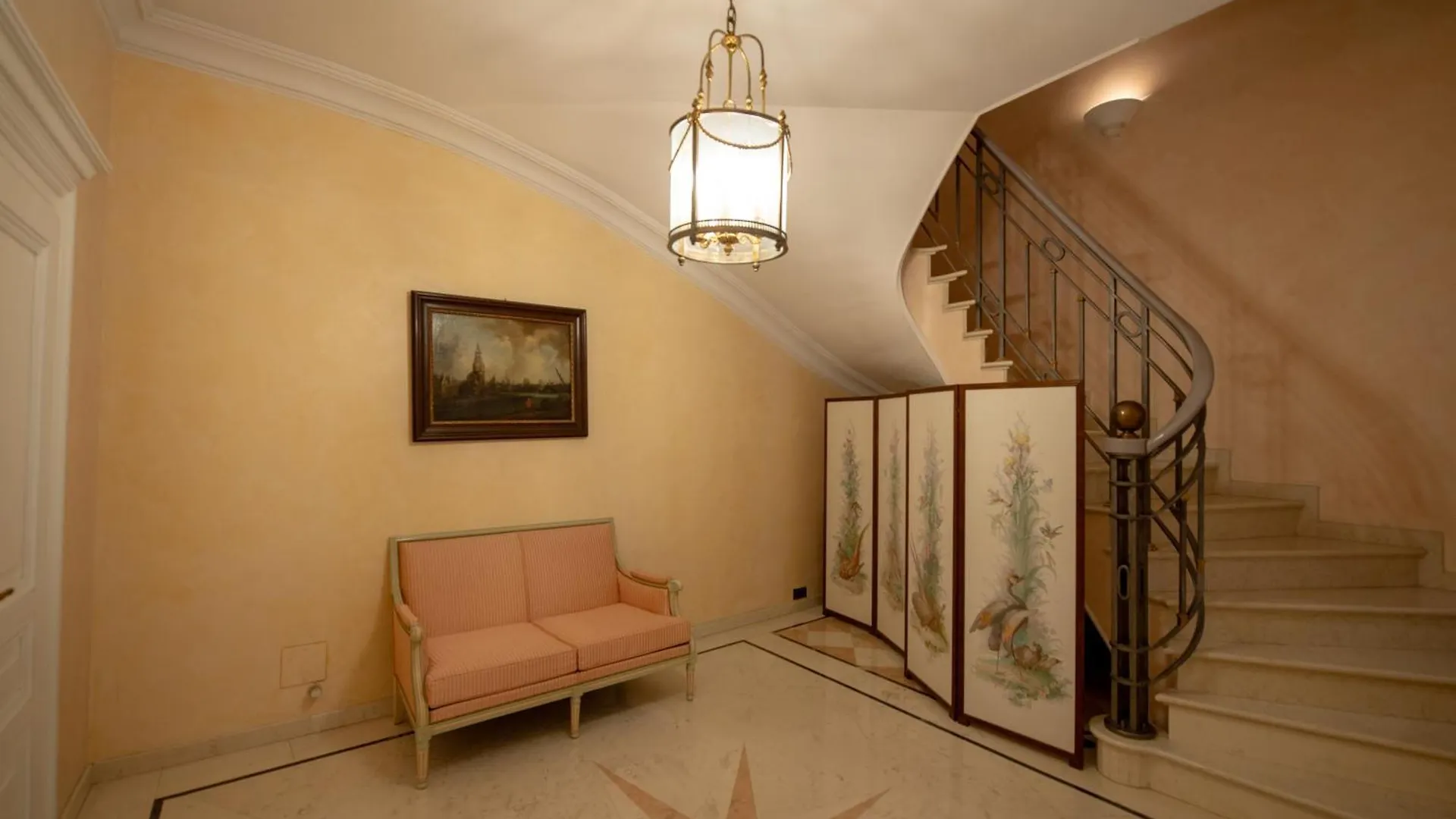 Zum Blauen Karpfen Apartment Vienna