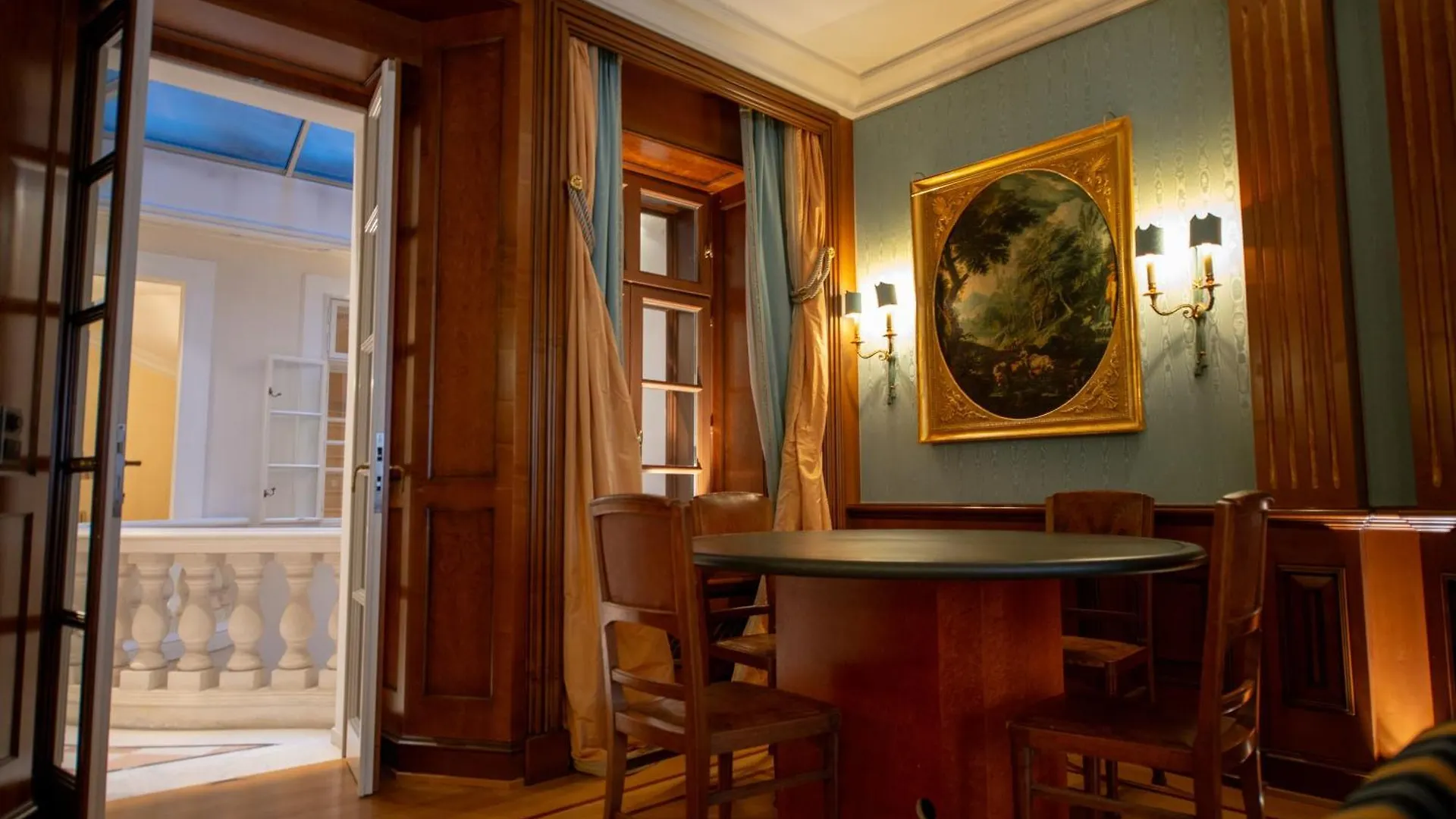 Zum Blauen Karpfen Apartment Vienna Austria