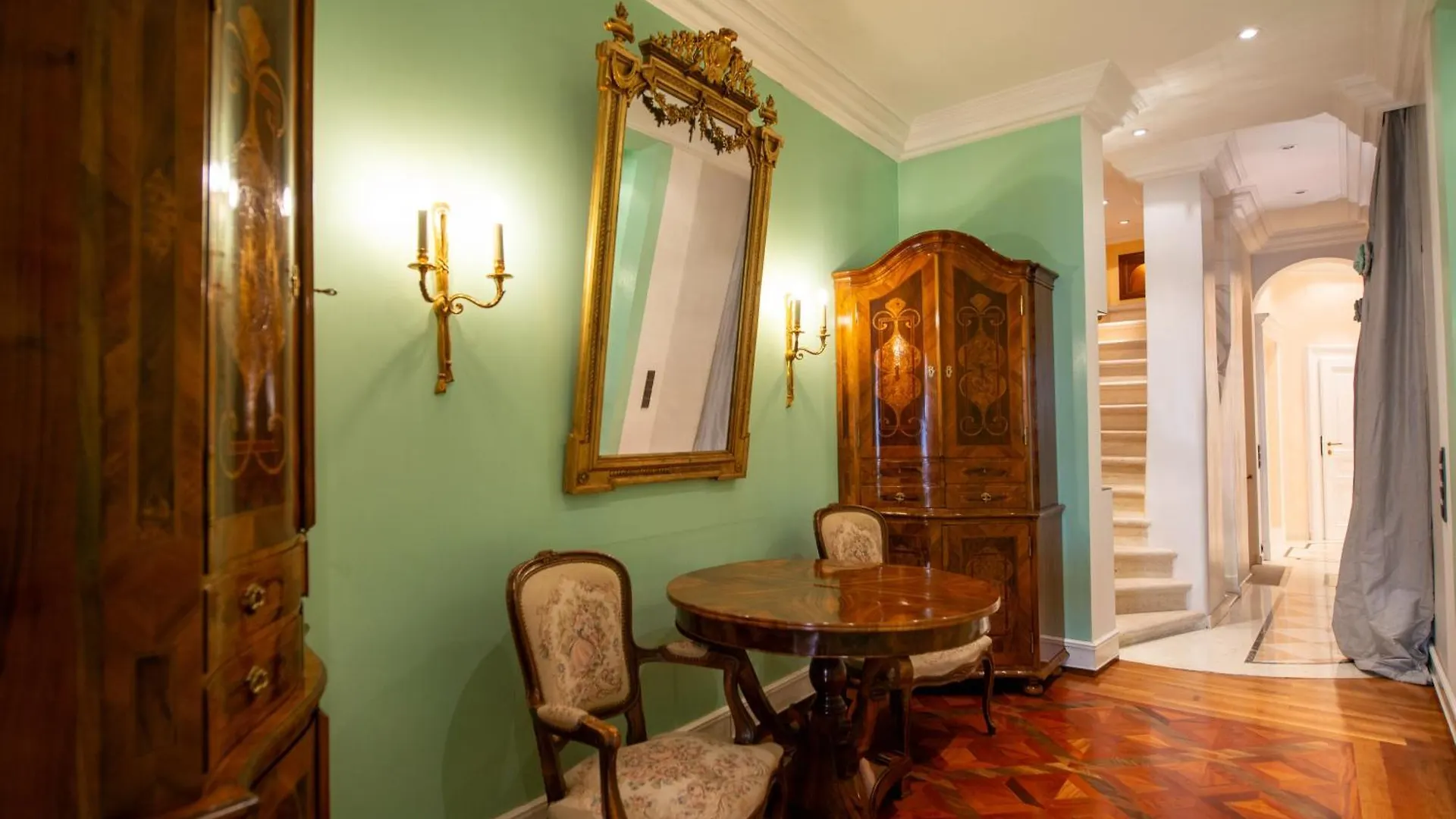 Zum Blauen Karpfen Apartment Vienna