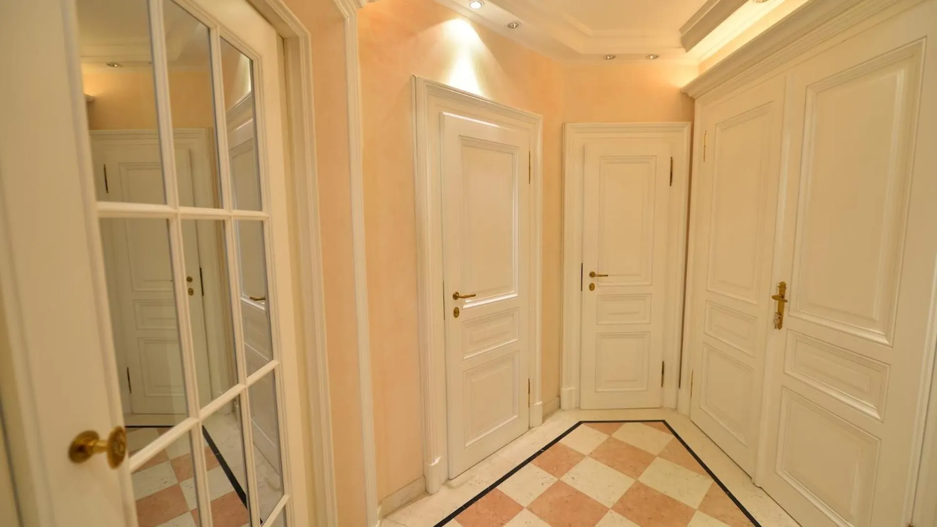 Zum Blauen Karpfen Apartment Vienna