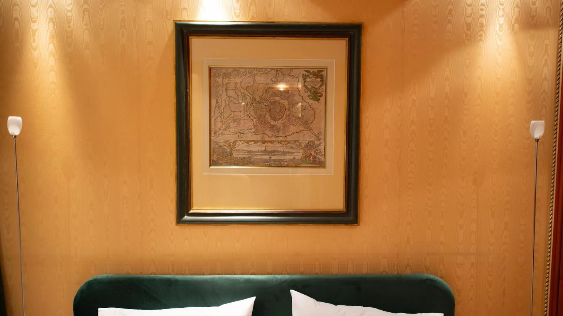 Zum Blauen Karpfen Apartment Vienna