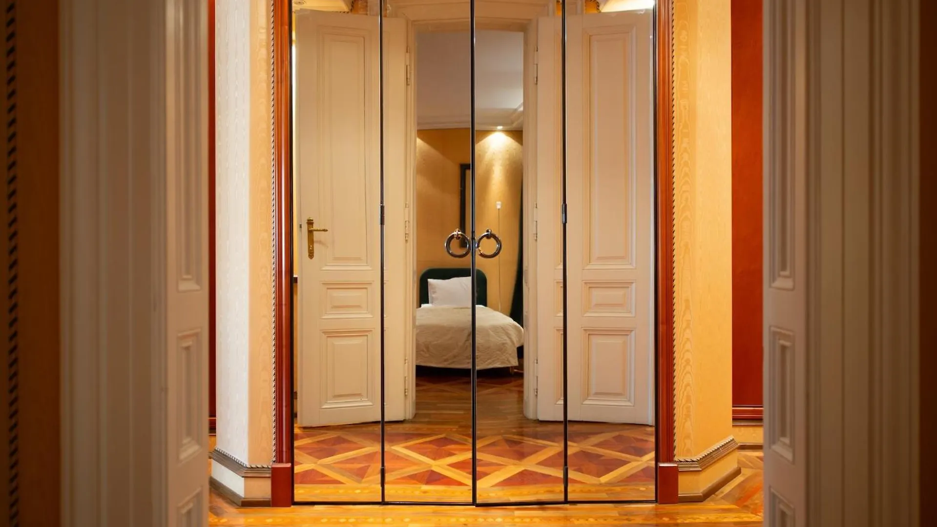 Zum Blauen Karpfen Apartment Vienna Austria